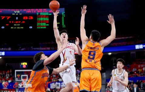 包含夏洛特黄蜂迎CBA季后赛关键赛，关键时刻远射贴柱，压力陡增，身体对抗强度拉满的词条-开云登录入口
